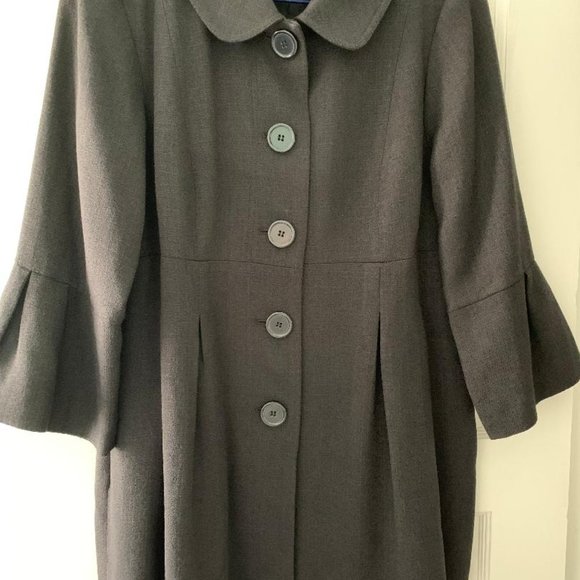 AB Studio Beautiful Pleated Jacket - Picture 4 of 7